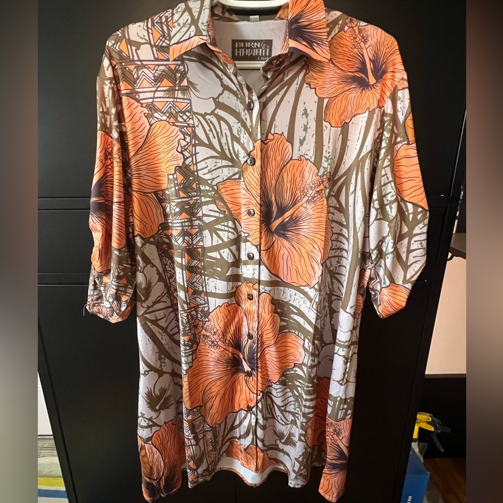 Born Hawaii shirt dress size medium